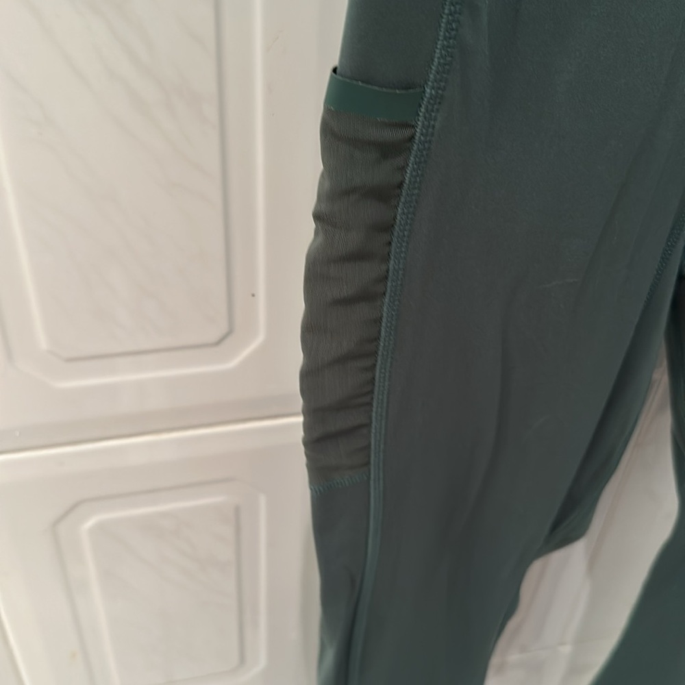 Fabletics Trinity Motion 360 Hw Utility Legging - image 3